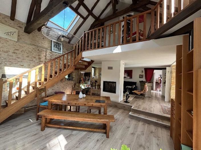 Image No.4-9 Bed House for sale