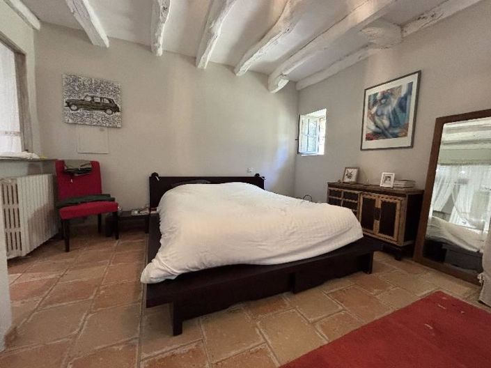 Image No.9-9 Bed House for sale