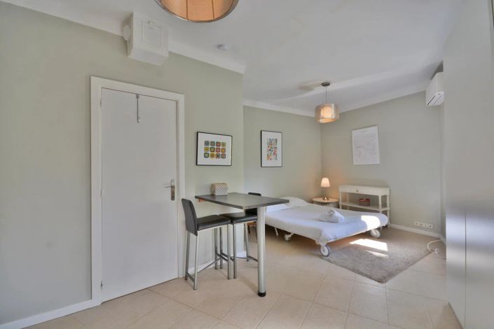 Image No.18-4 Bed House for sale