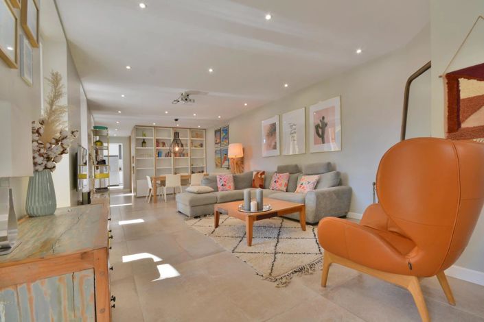 Image No.7-4 Bed House for sale