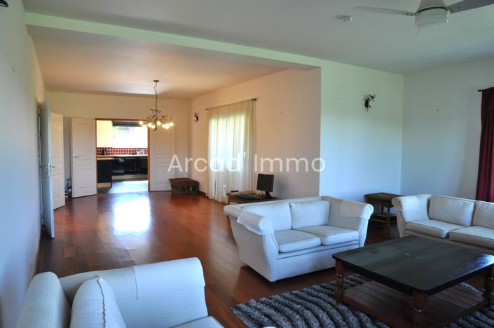 Image No.5-3 Bed House for sale