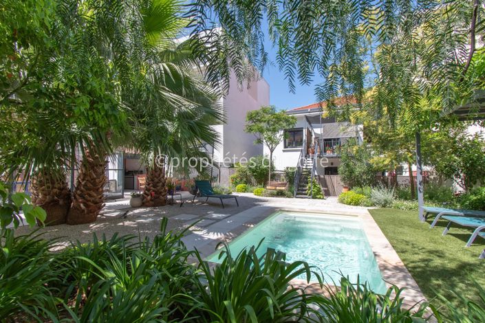 Image No.1-5 Bed House for sale