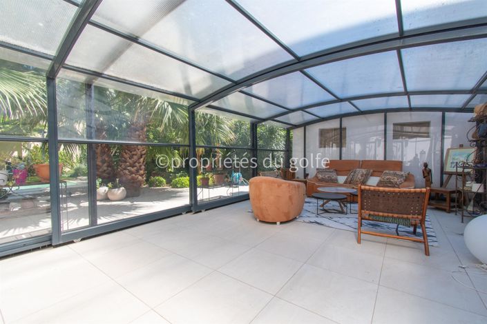 Image No.10-5 Bed House for sale