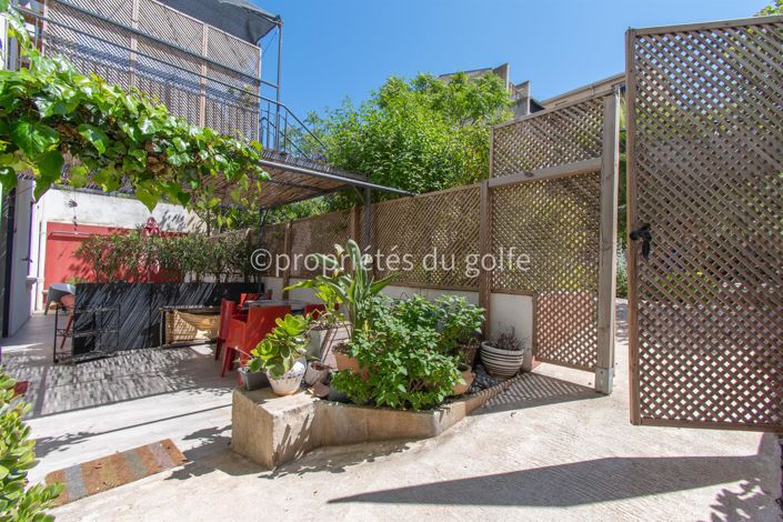 Image No.21-5 Bed House for sale