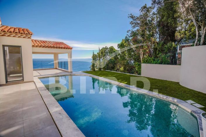 Image No.3-5 Bed House for sale