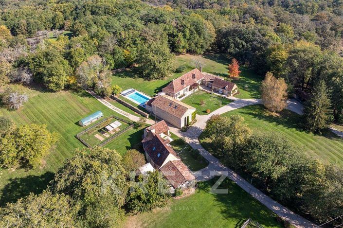 Image No.1-5 Bed House for sale