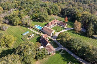 5 Bed House for sale