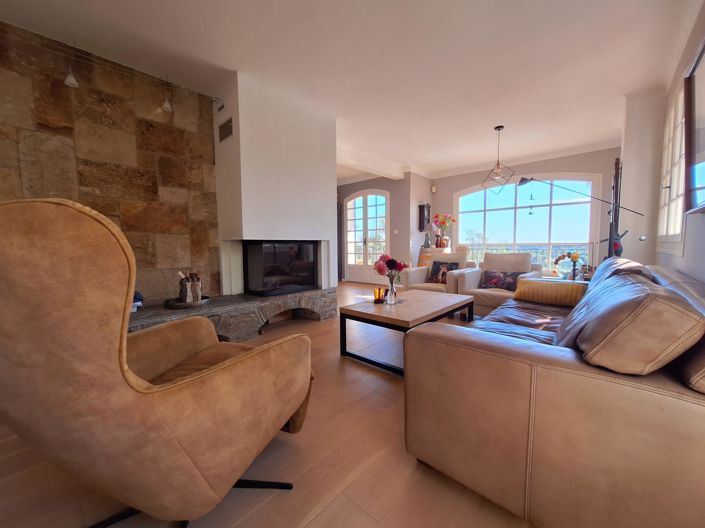 Image No.7-4 Bed House for sale