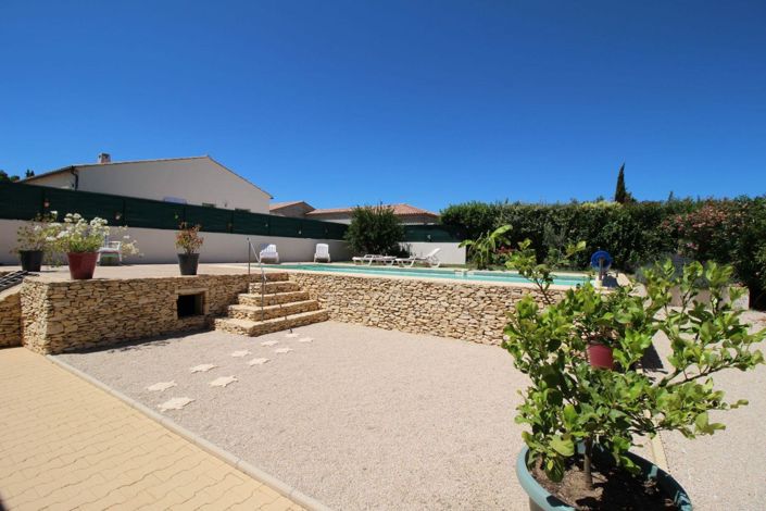 Image No.9-5 Bed House for sale