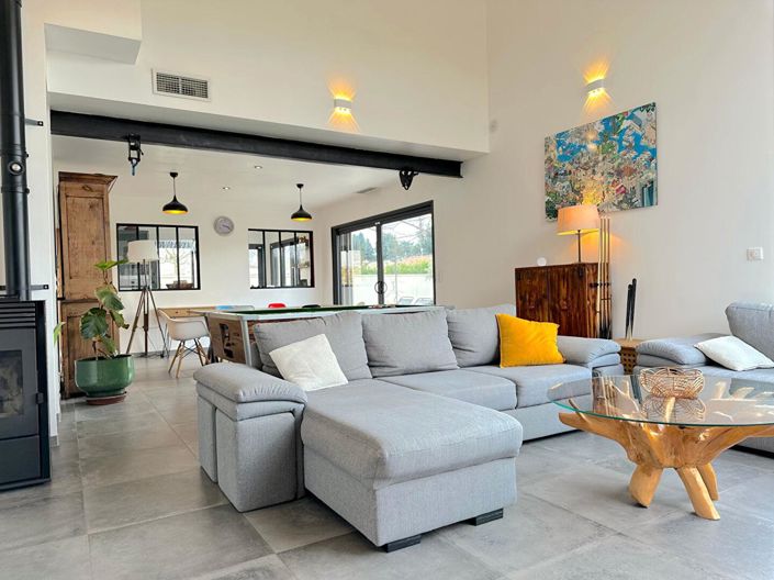 Image No.2-3 Bed House for sale