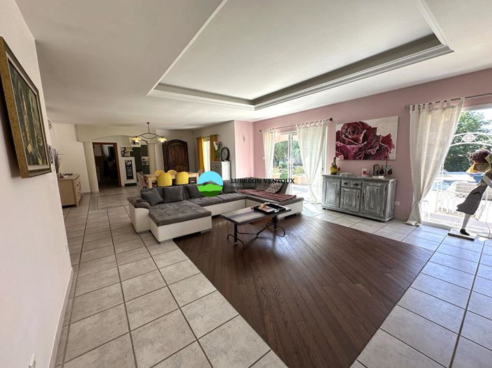 Image No.3-6 Bed House for sale