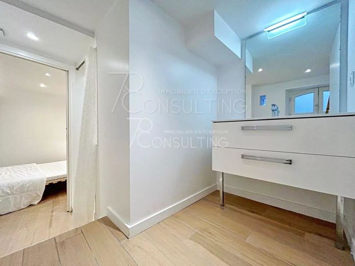 Image No.6-Apartment for sale