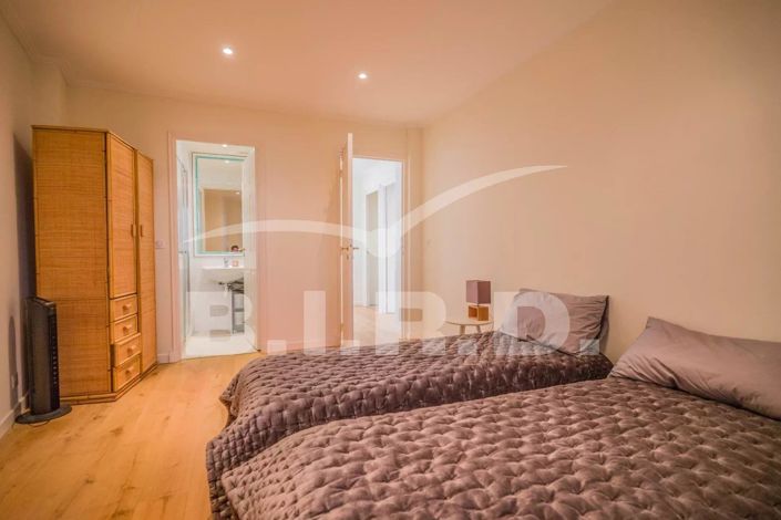 Image No.18-3 Bed Apartment for sale