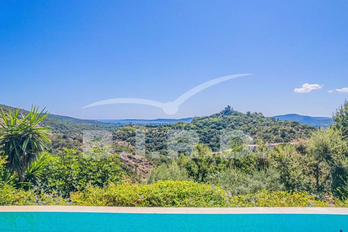 Image No.1-7 Bed House for sale