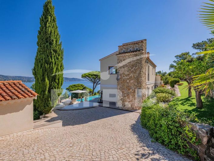 Image No.13-3 Bed House for sale