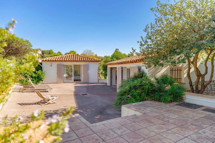 Image No.12-4 Bed House for sale