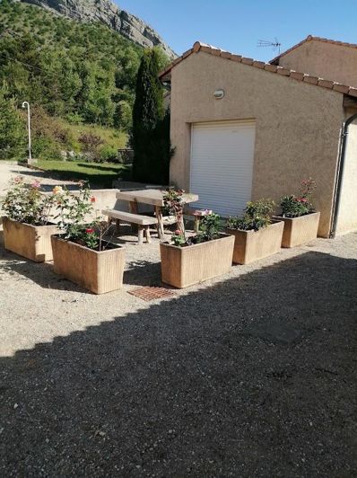 Image No.6-5 Bed House for sale