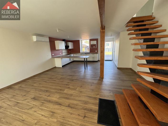 Image No.6-4 Bed House for sale