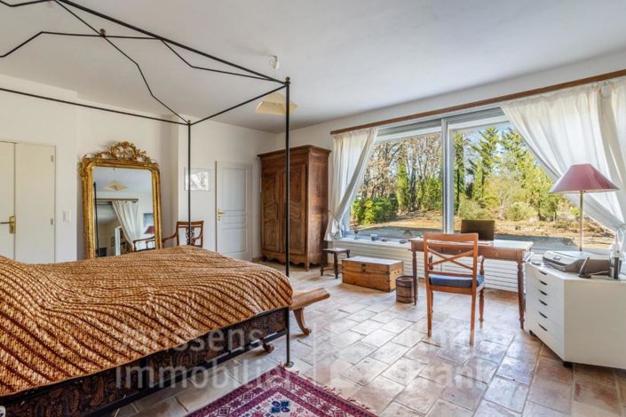 Image No.7-4 Bed House for sale