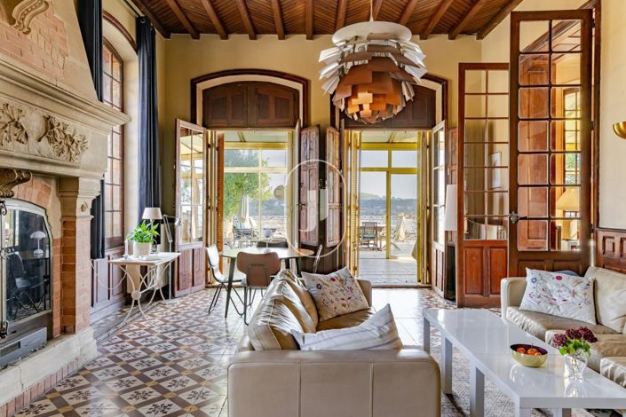 Image No.7-13 Bed House for sale