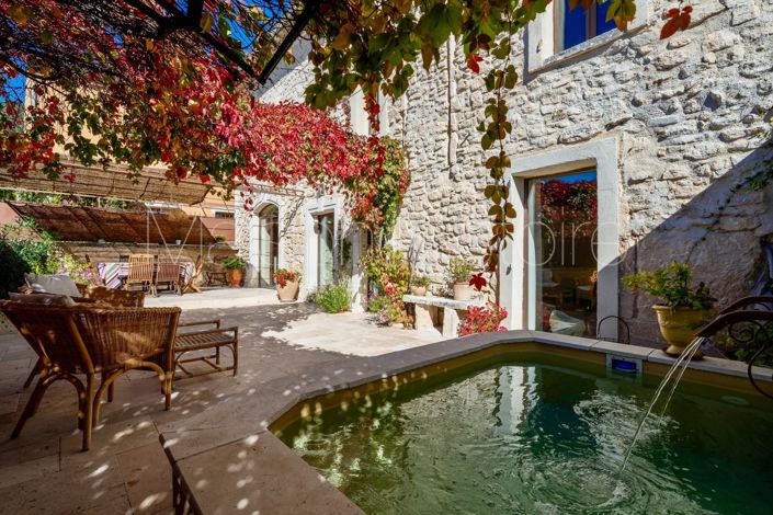 Image No.9-5 Bed House for sale