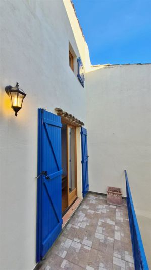 Image No.10-1 Bed House for sale