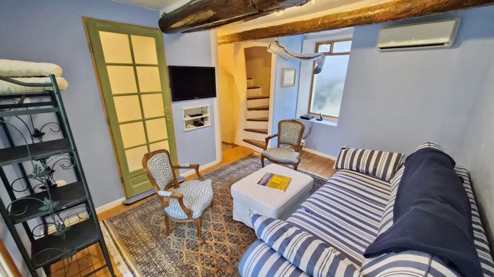 Image No.8-1 Bed House for sale