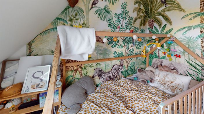 Image No.9-3 Bed House for sale