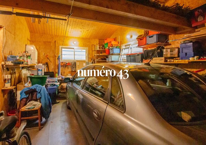 Image No.12-3 Bed House for sale