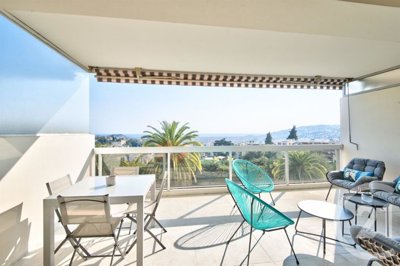 2 Bed Apartment for sale