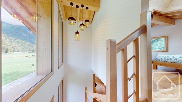 Image No.28-4 Bed Property for sale