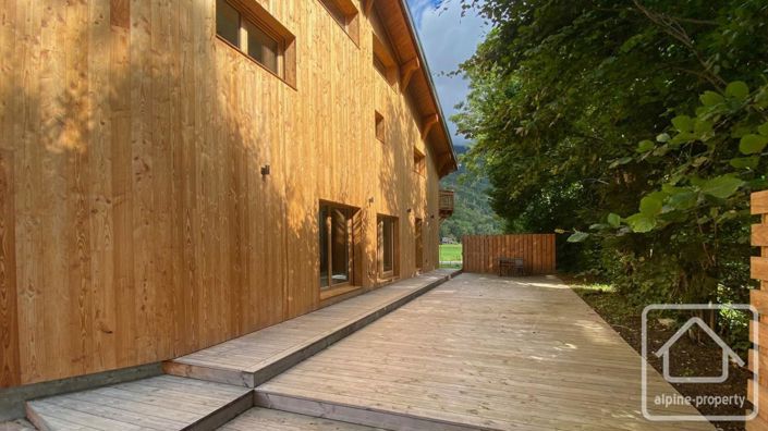 Image No.41-4 Bed Property for sale