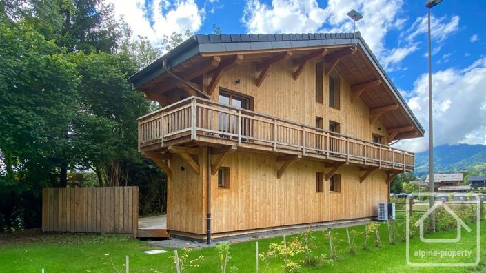 Image No.44-4 Bed Property for sale