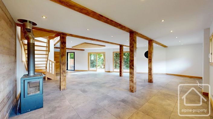 Image No.6-4 Bed Property for sale