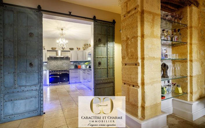 Image No.1-5 Bed House for sale