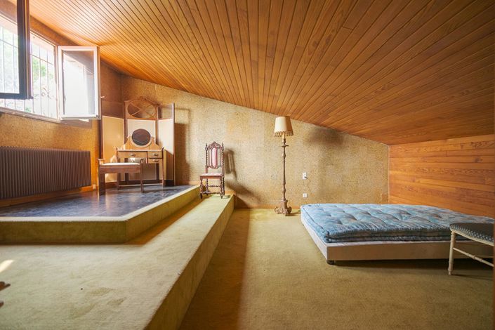 Image No.15-4 Bed House for sale