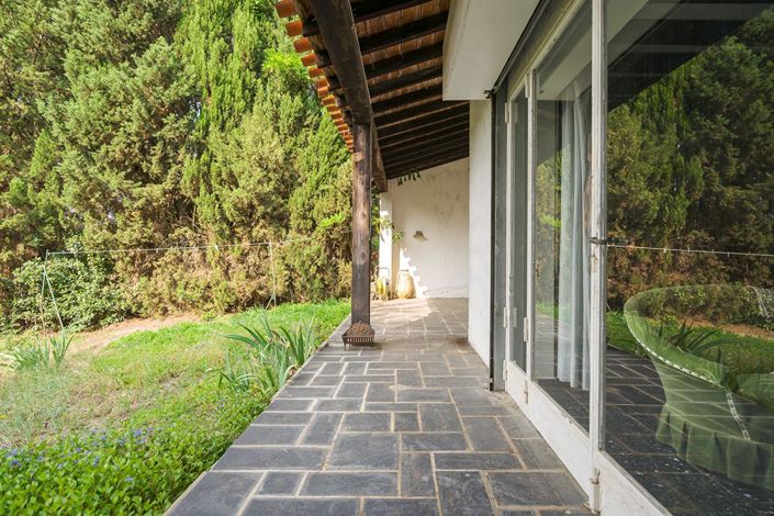 Image No.6-4 Bed House for sale