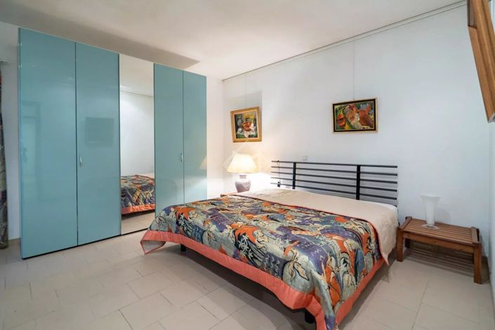 Image No.13-5 Bed House for sale