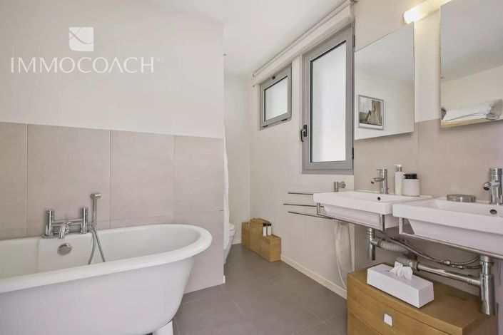 Image No.13-4 Bed House for sale