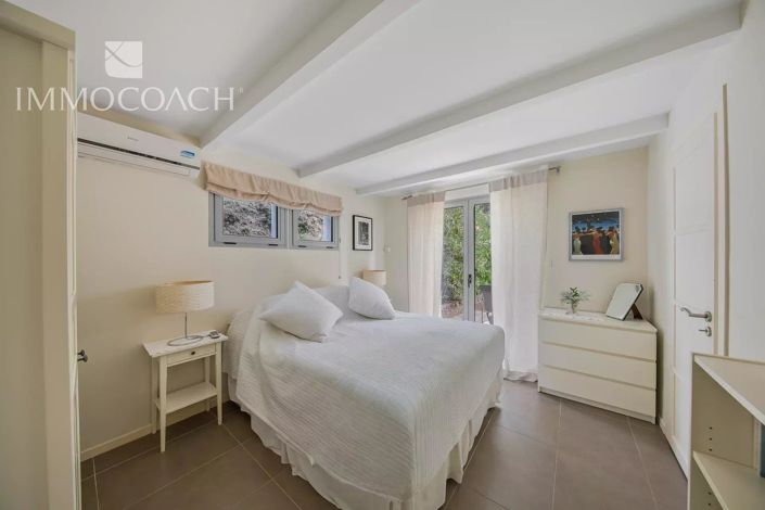 Image No.15-4 Bed House for sale