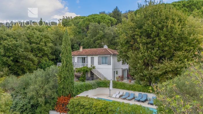 Image No.24-4 Bed House for sale