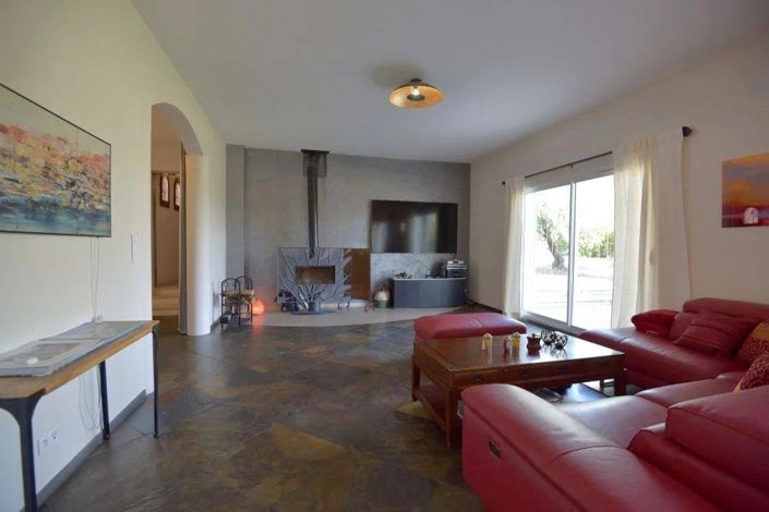 Image No.4-5 Bed House for sale