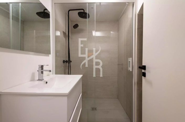 Image No.11-4 Bed Apartment for sale