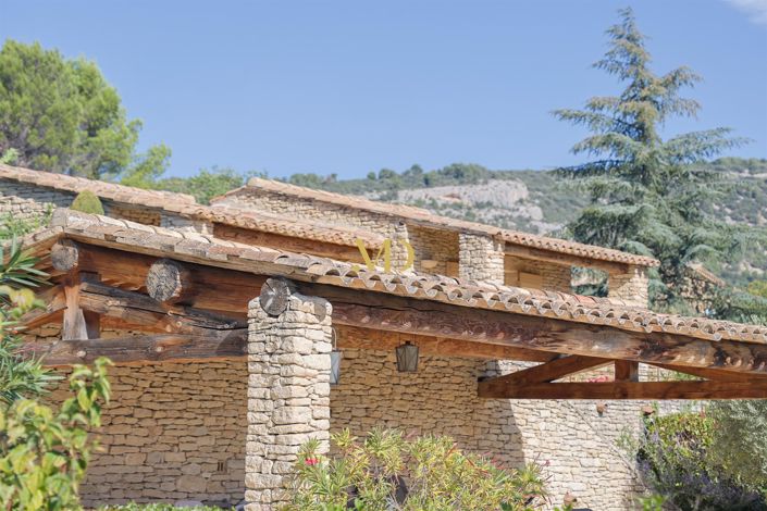 Image No.24-6 Bed House for sale