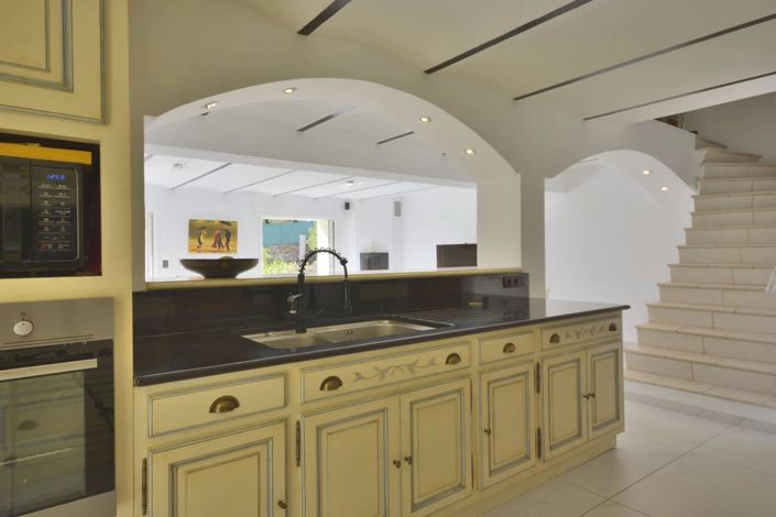 Image No.10-4 Bed House for sale