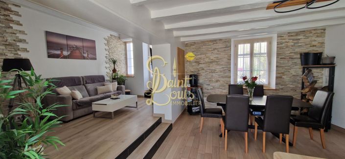 Image No.2-4 Bed House for sale