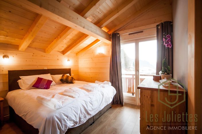 Image No.14-7 Bed House for sale