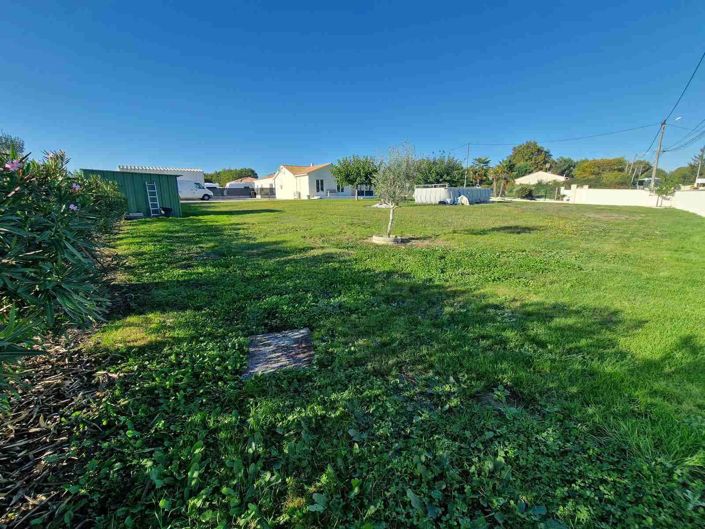 Image No.6-3 Bed House for sale