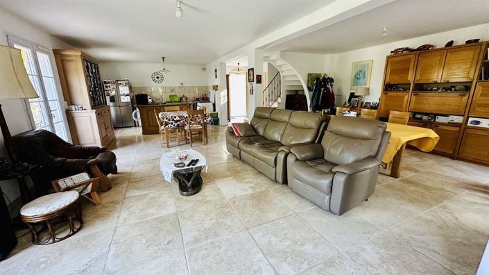 Image No.7-4 Bed House for sale