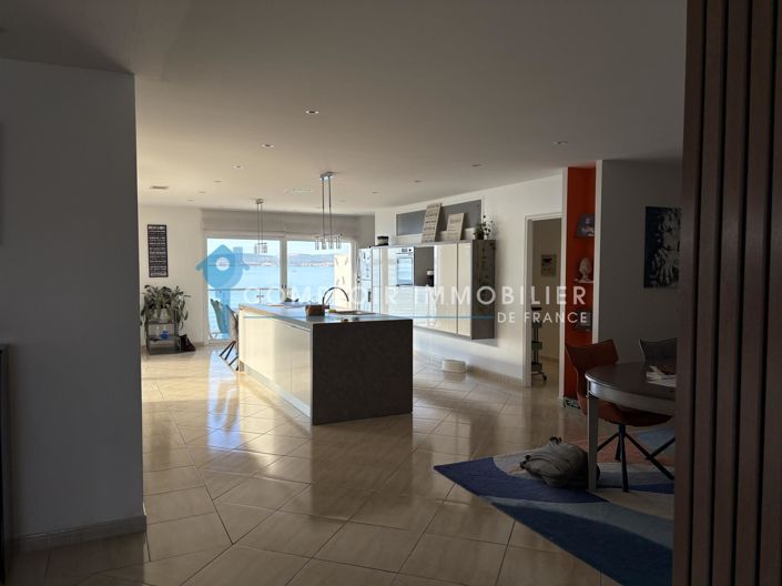 Image No.13-4 Bed House for sale